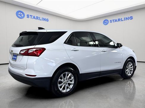 Used 2018 Chevrolet Equinox LS image 9