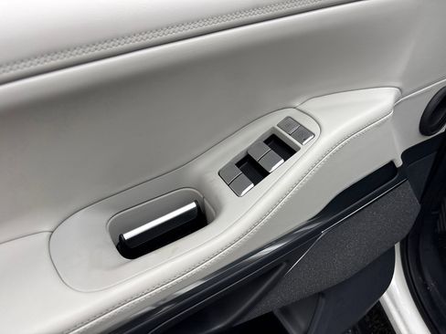 New 2026 Lincoln Navigator L Reserve AWD/4WD image 12