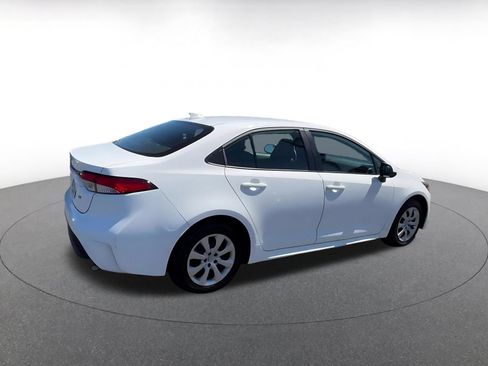Used 2025 Toyota Corolla LE FWD image 15