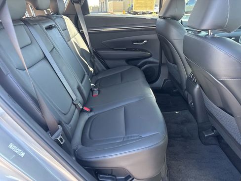 Certified 2024 Hyundai Tucson Limited AWD/4WD image 17