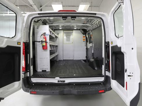 Used 2017 Ford Transit 150 130 Low Roof RWD image 19
