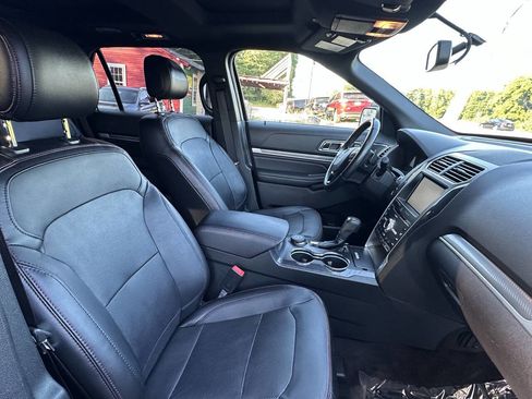 Used 2016 Ford Explorer Sport w/ Equipment Group 401A AWD/4WD image 21