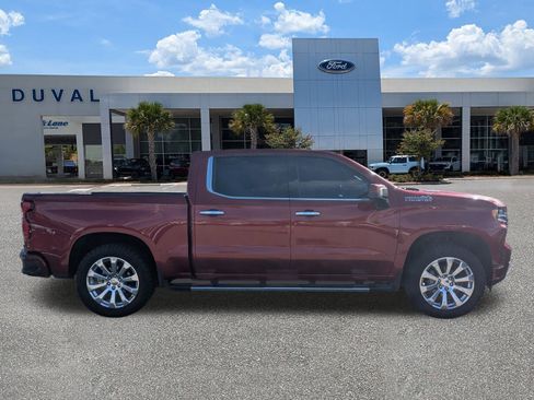 Used 2021 Chevrolet Silverado 1500 High Country w/ Technology Package image 3