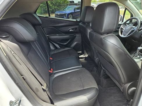 Used 2019 Buick Encore Preferred FWD image 17