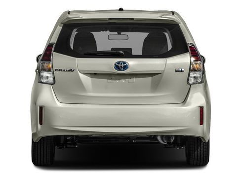 Used 2017 Toyota Prius V Two image 5