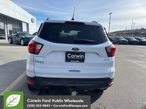Used 2019 Ford Escape SEL image 7
