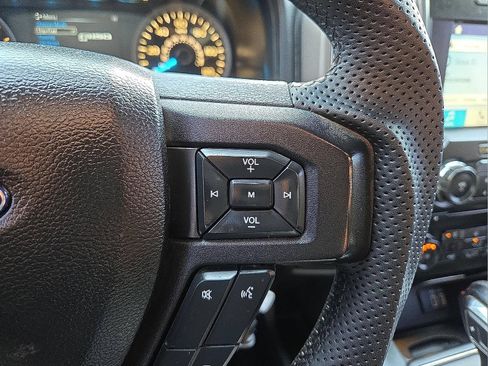 Used 2016 Ford F150 XLT w/ Equipment Group 302A Luxury AWD/4WD image 24