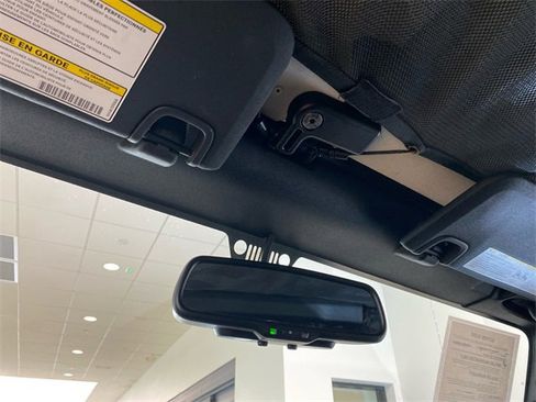 Used 2018 Jeep Wrangler Unlimited Sport image 22