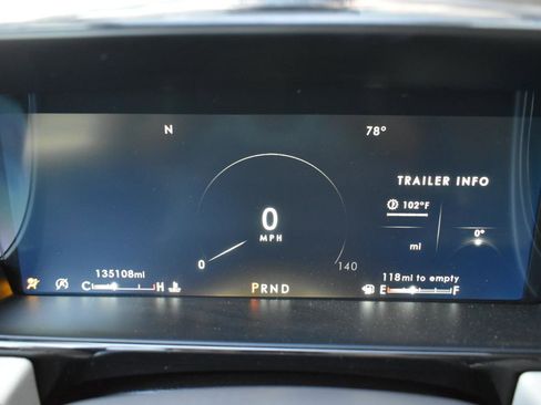 Used 2018 Lincoln Navigator Select RWD image 17