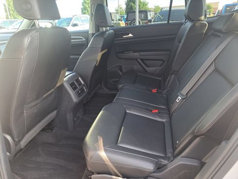 Used 2018 Volkswagen Atlas SEL w/ R-Line Package AWD/4WD image 25