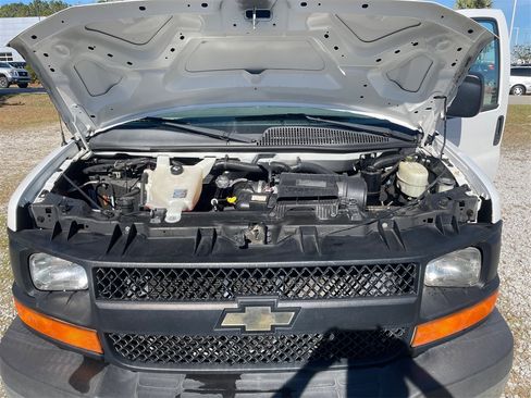 Used 2014 Chevrolet Express 2500 2500 Cargo image 12