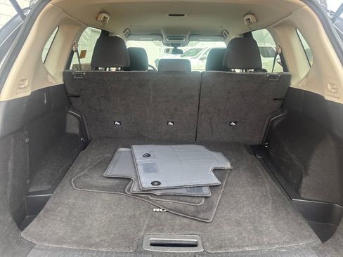 Used 2023 Nissan Rogue SV image 30