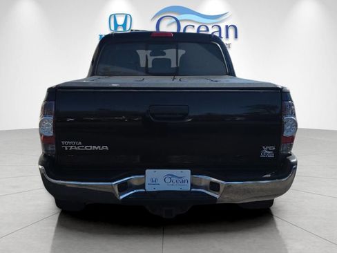Used 2013 Toyota Tacoma 4x4 Double Cab w/ TRD Off-Road Pkg image 4