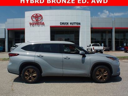 Used 2022 Toyota Highlander Bronze Edition