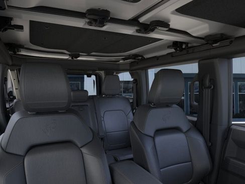 New 2025 Ford Bronco Badlands w/ Sasquatch Package AWD/4WD image 12