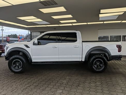 Used 2018 Ford F150 Raptor w/ Equipment Group 802A Luxury image 9