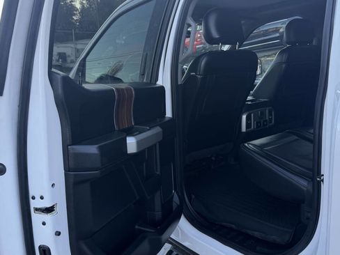 Used 2017 Ford F150 Lariat w/ Equipment Group 502A Luxury image 23