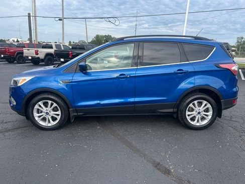 Used 2018 Ford Escape SE w/ Ford Safe & Smart Package FWD image 8