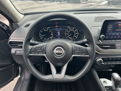 Used 2024 Nissan Altima 2.5 SV image 20