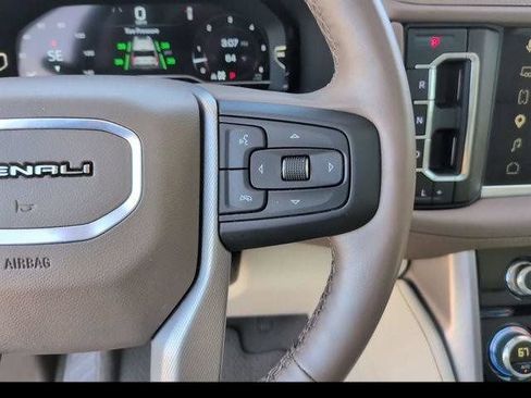 Certified 2024 GMC Yukon Denali AWD/4WD image 21