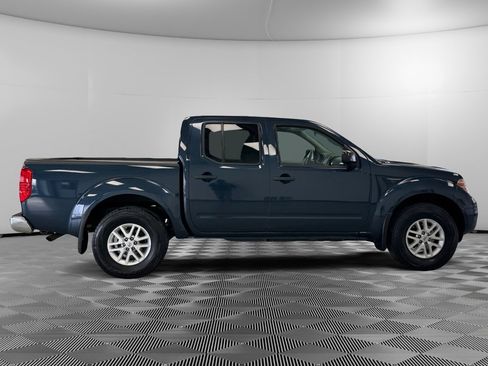 Used 2019 Nissan Frontier SV image 9