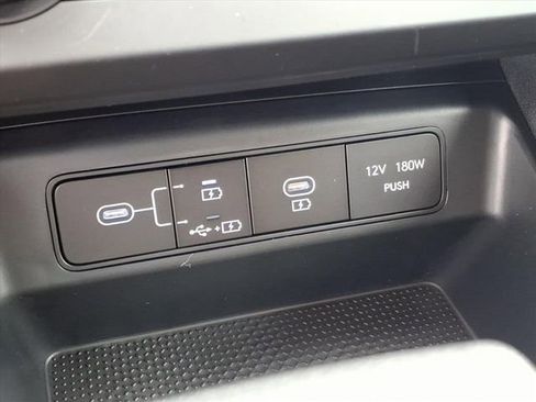 New 2026 Hyundai Tucson SE image 8