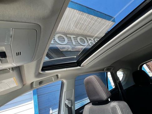 Used 2017 Toyota RAV4 XLE w/ Plus Extra Value Package AWD/4WD image 29