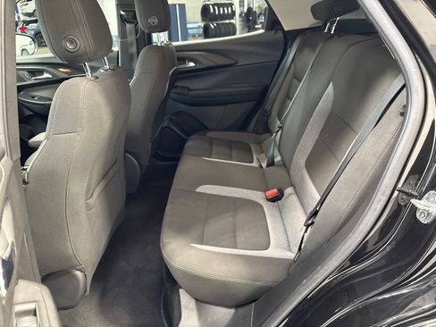 Used 2023 Chevrolet TrailBlazer LT FWD image 30