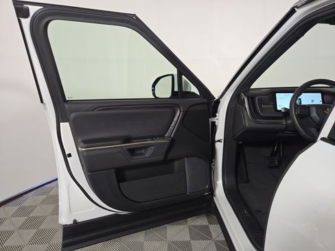 Used 2025 Rivian R1S Adventure AWD/4WD image 16