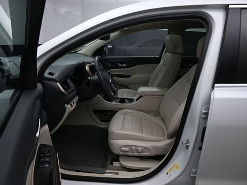 Used 2020 GMC Acadia Denali w/ Trailering Package image 12