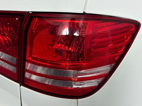 Used 2020 Dodge Journey SE w/ SE Popular Equipment Group FWD image 31