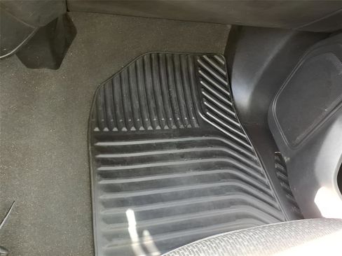 Used 2022 Chevrolet Silverado 1500 Custom image 29