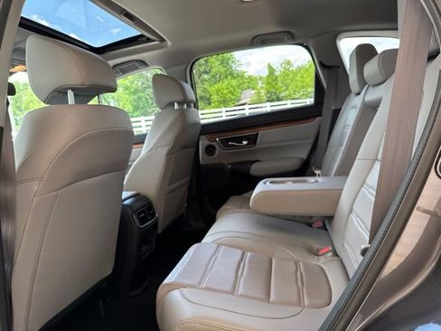 Used 2017 Honda CR-V Touring image 28