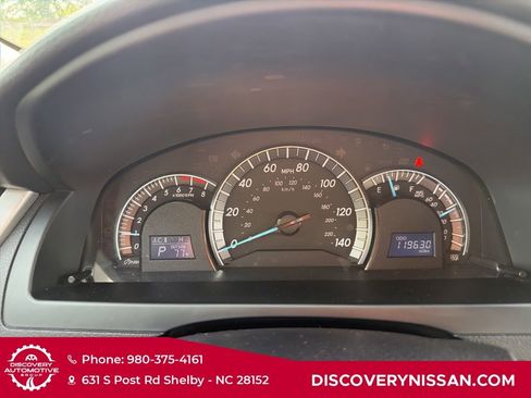 Used 2014 Toyota Camry SE w/ Moonroof Package FWD image 24
