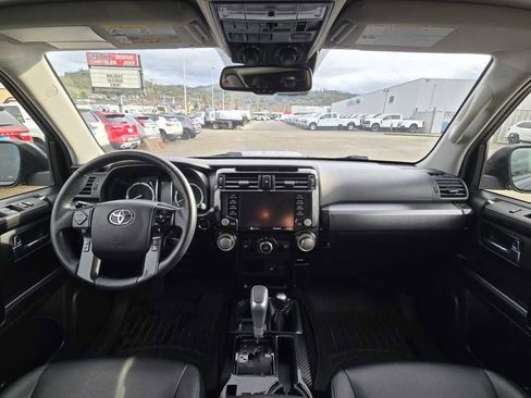 Used 2021 Toyota 4Runner TRD Off-Road Premium image 15