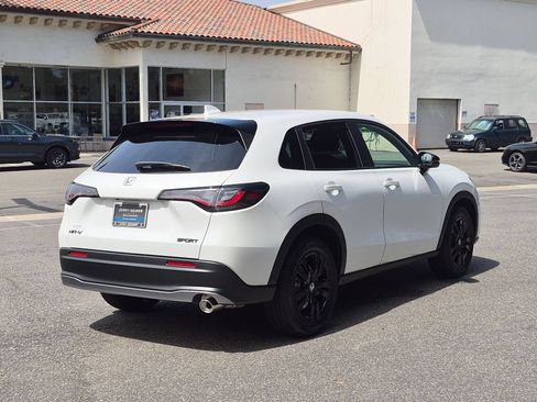 New 2027 Honda HR-V Sport image 11