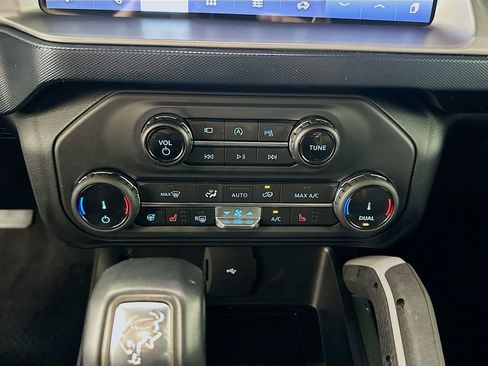 Used 2022 Ford Bronco Outer Banks AWD/4WD image 16