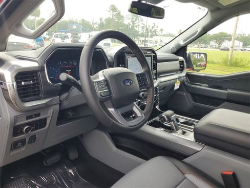 New 2025 Ford F150 Lariat w/ Equipment Group 501A Mid image 7