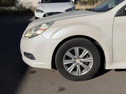 Used 2011 Subaru Legacy 2.5i Premium image 11