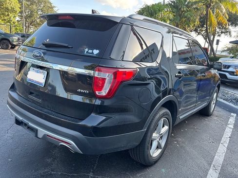Used 2017 Ford Explorer XLT AWD/4WD image 3