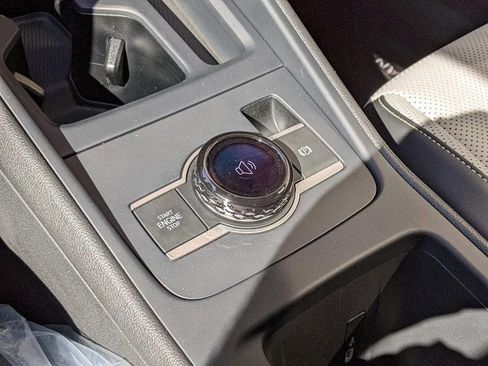 New 2026 Volkswagen Tiguan SE AWD/4WD image 21