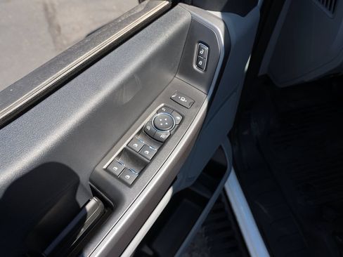 Used 2025 Ford F550 4x4 Crew Cab image 19