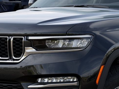 New 2025 Jeep Grand Cherokee Limited image 6