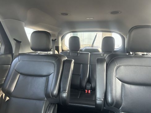 Used 2021 Ford Explorer Limited w/ Equipment Group 301A image 30