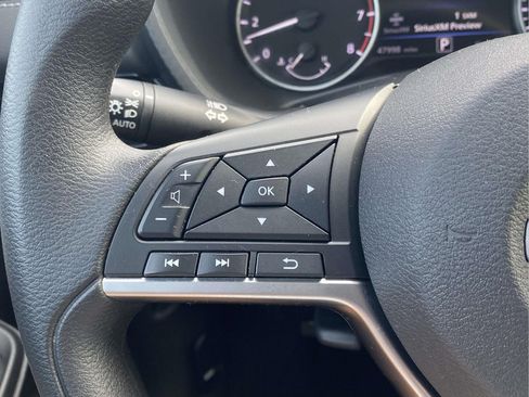 Used 2025 Nissan Sentra SV FWD image 20