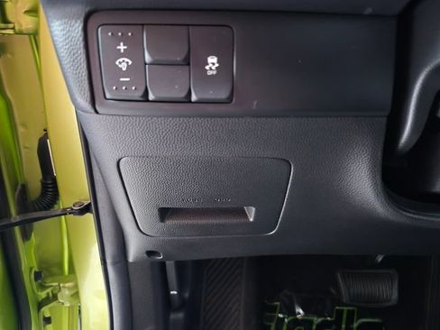 Used 2014 Kia Soul FWD image 16