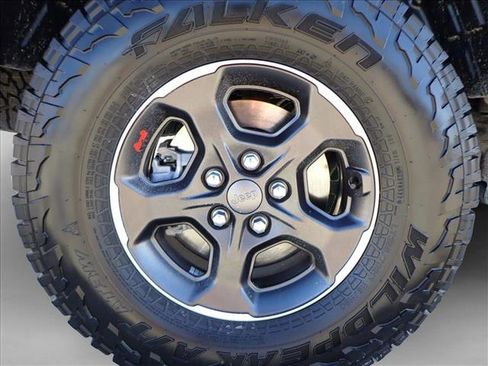 Used 2022 Jeep Gladiator Rubicon w/ Safety Group image 7