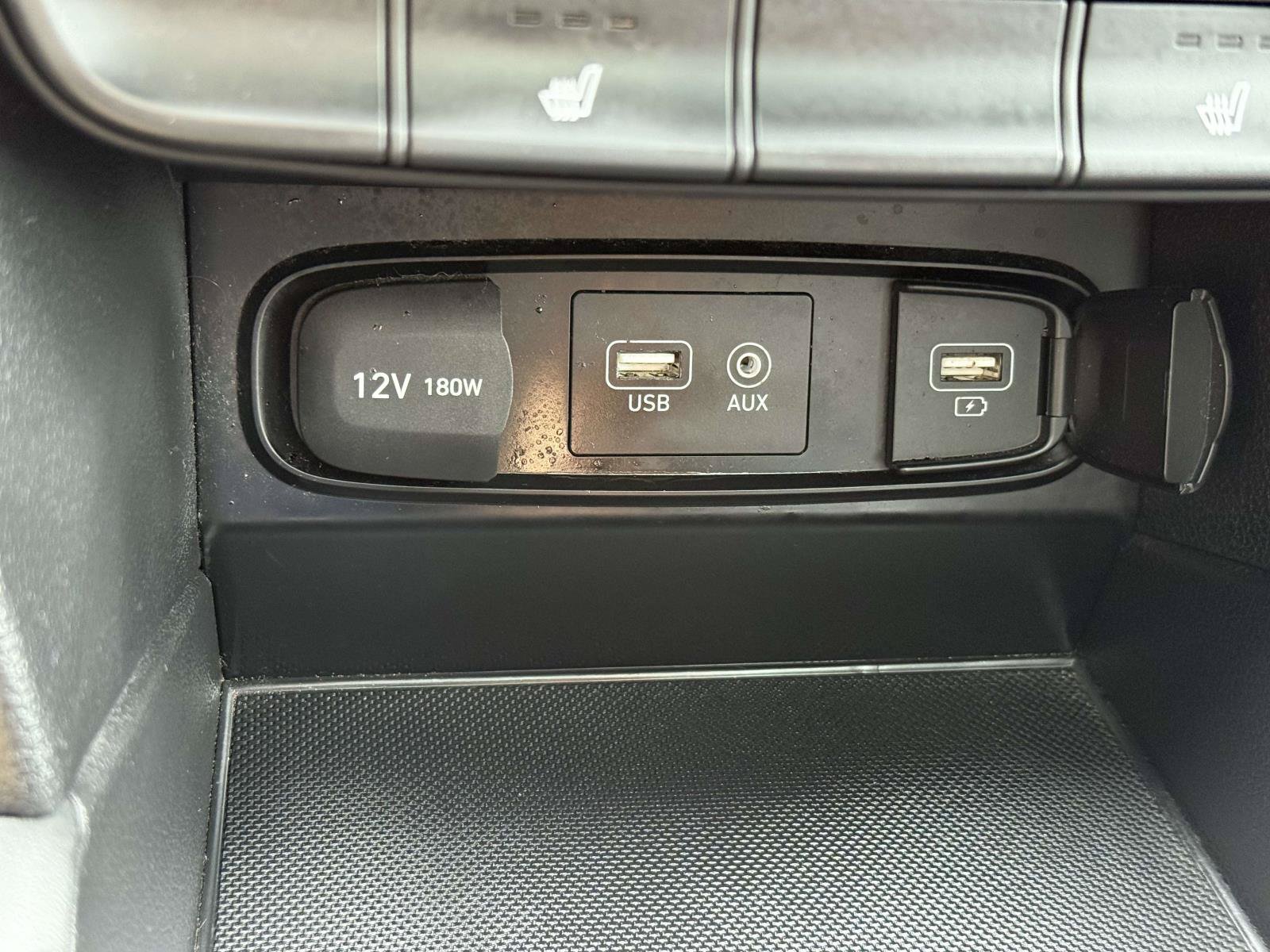 Used 2019 Hyundai Santa Fe Limited AWD/4WD image 20