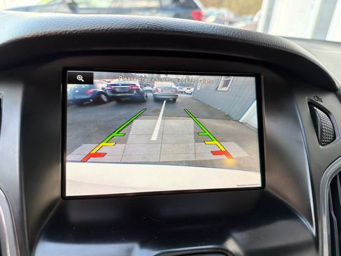 Used 2012 Ford Focus Titanium image 15