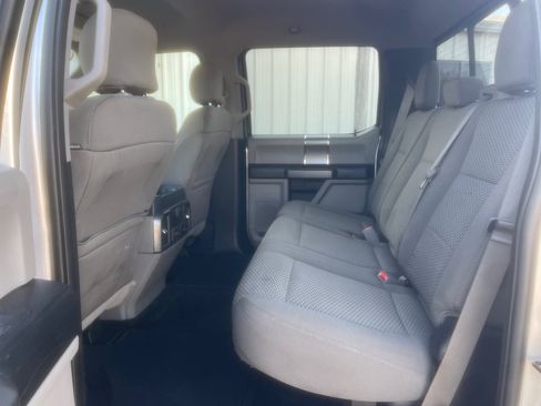 Used 2017 Ford F250 XLT w/ XLT Premium Package image 16